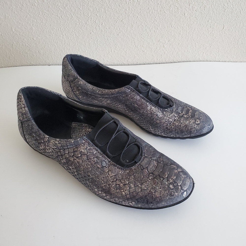 Sesto Meucci shimmer Snakeprint Slip on Sneaker